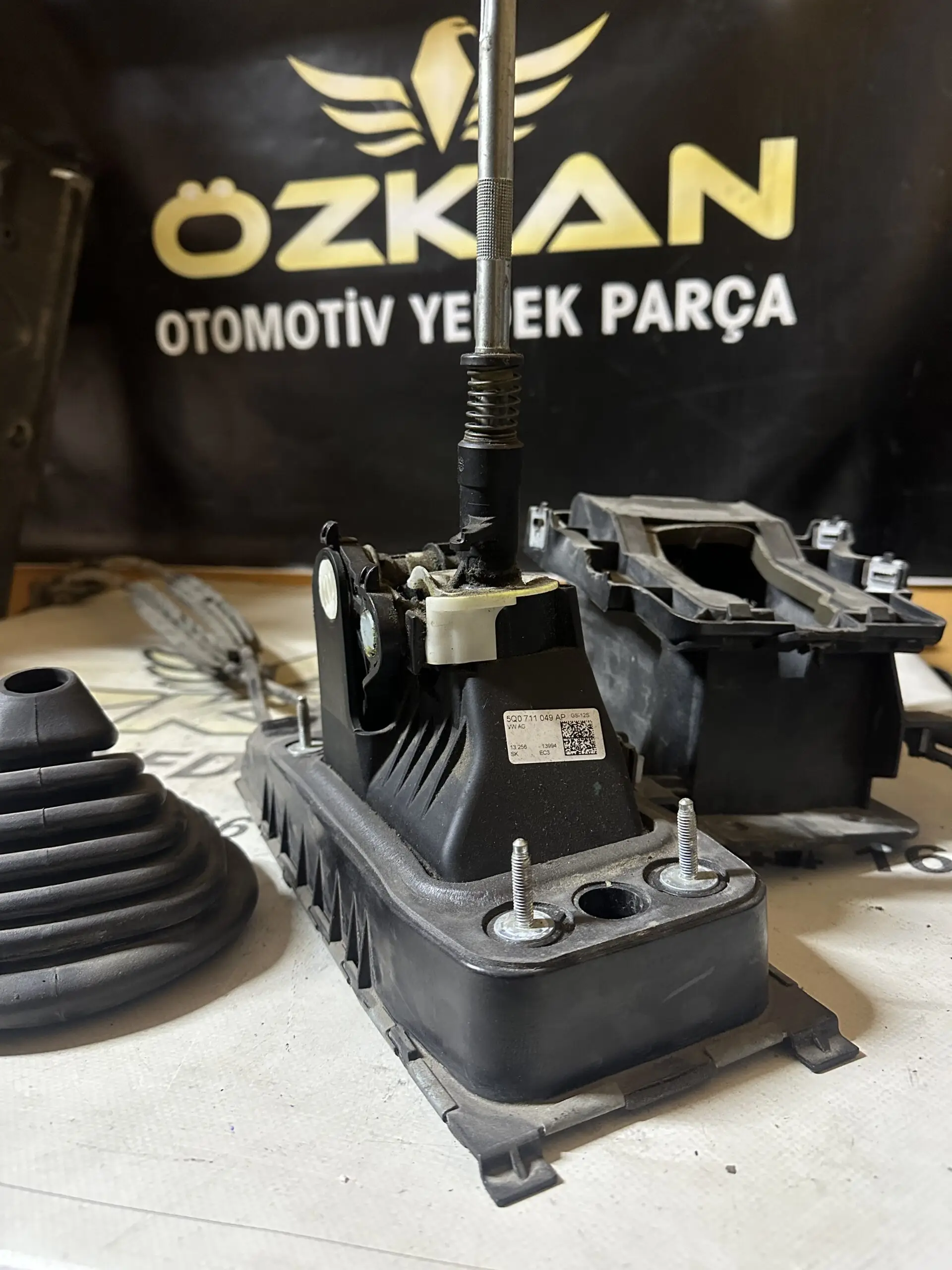 6 İleri Manuel Vites Kulesi , A3 , Golf7 , Leon , 5Q0711049AP , 5Q0 711 049 , 5Q0 711 265 Q