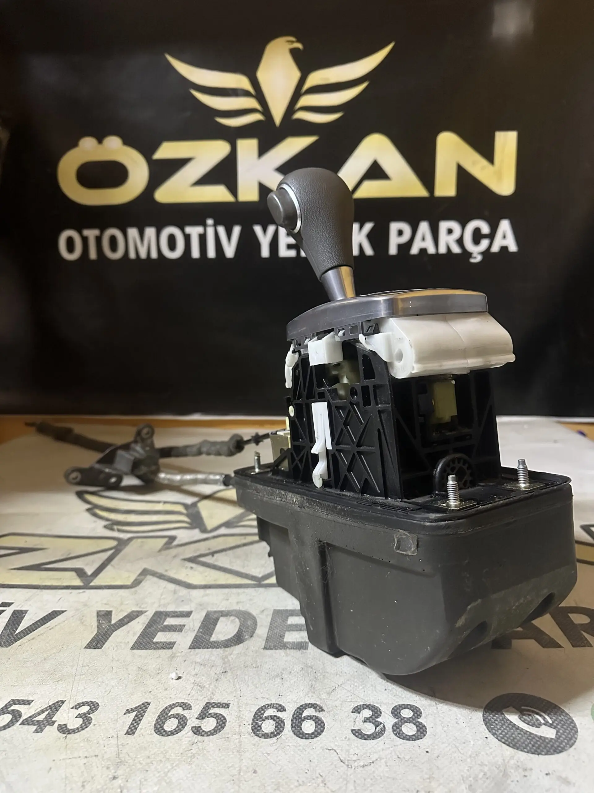 Audi A4 Otomatik vites kulesi , 8E1713111N , 8E1713575 , Vites Halatları