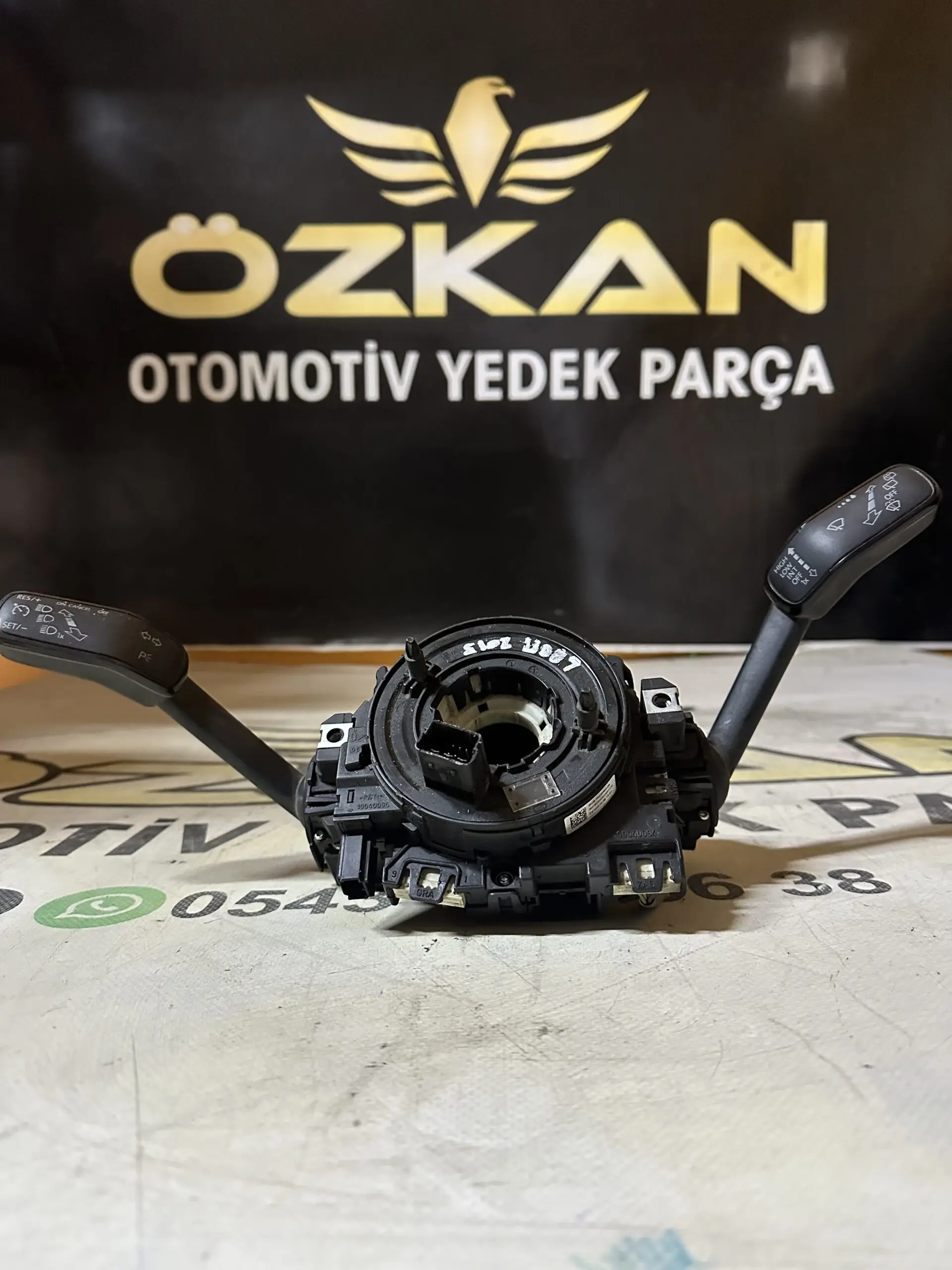 Golf 7 , Leon , Direksiyon Silgi Silecek Kolları , Airbag Sargısı